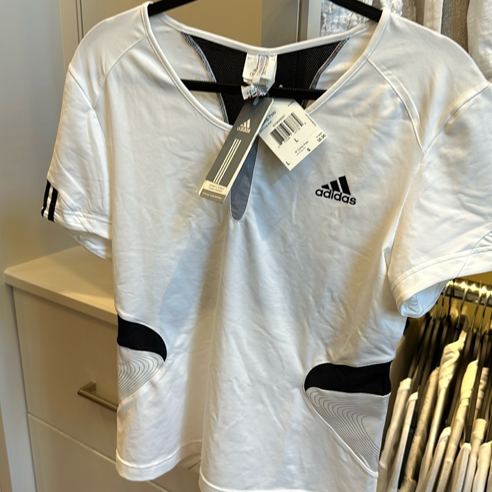 Adidas tennis top NWT size L